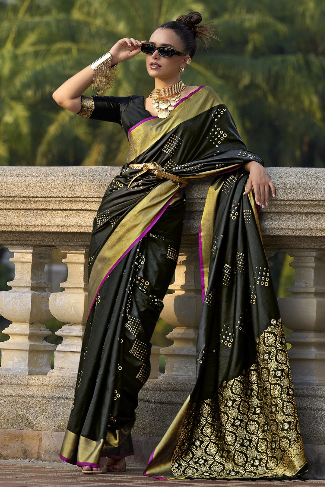 Buy MySilkLove Zeus Black Banarasi Handloom Saree Online