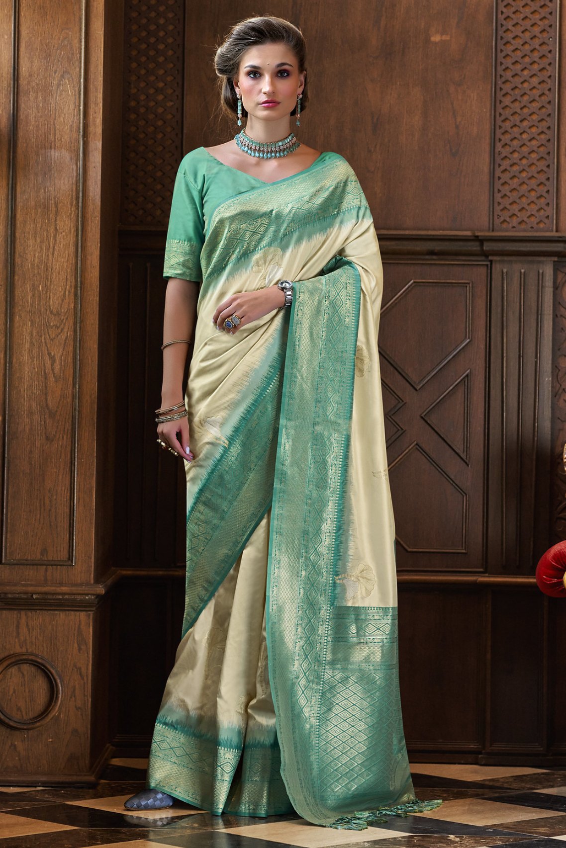 Buy MySilkLove Vanila Cream and Green Zari Woven Banarasi Saree Online