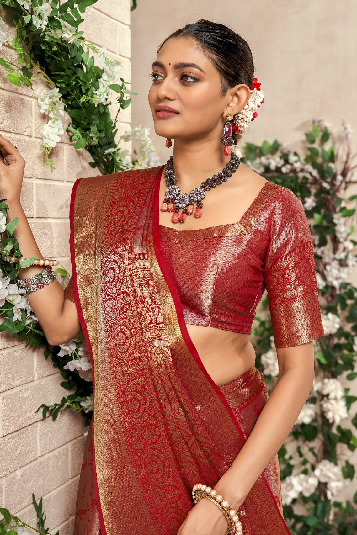 Buy MySilkLove Medium Carmine Red Woven Kanjivaram Saree Online