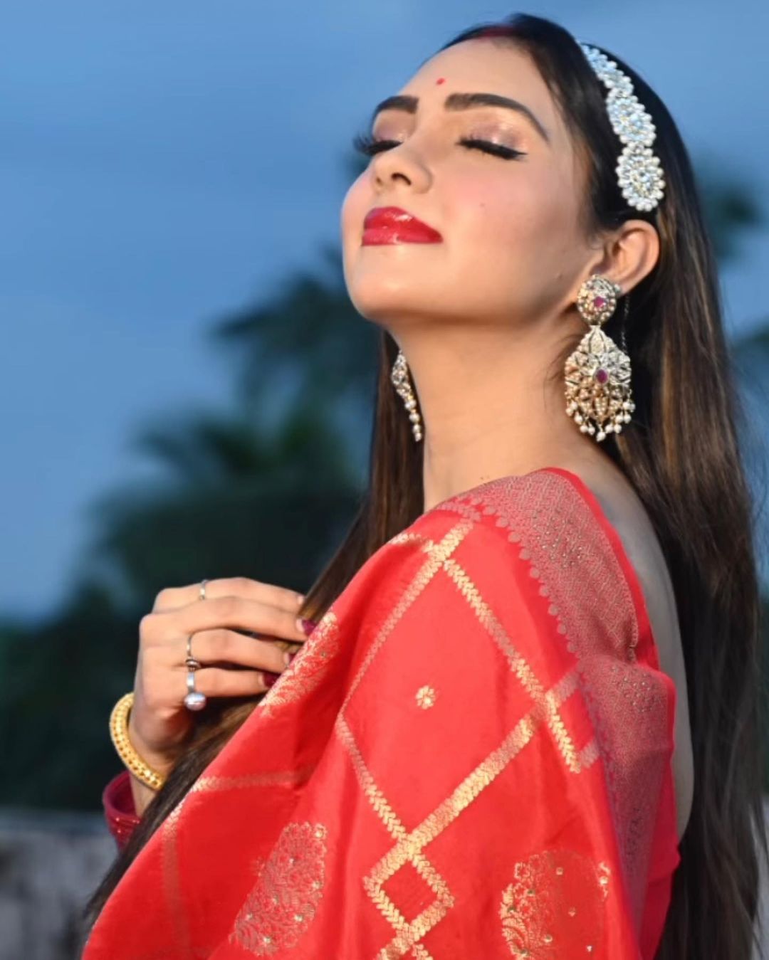 Buy MySilkLove Jasper Red Woven Banarasi Silk Saree Online