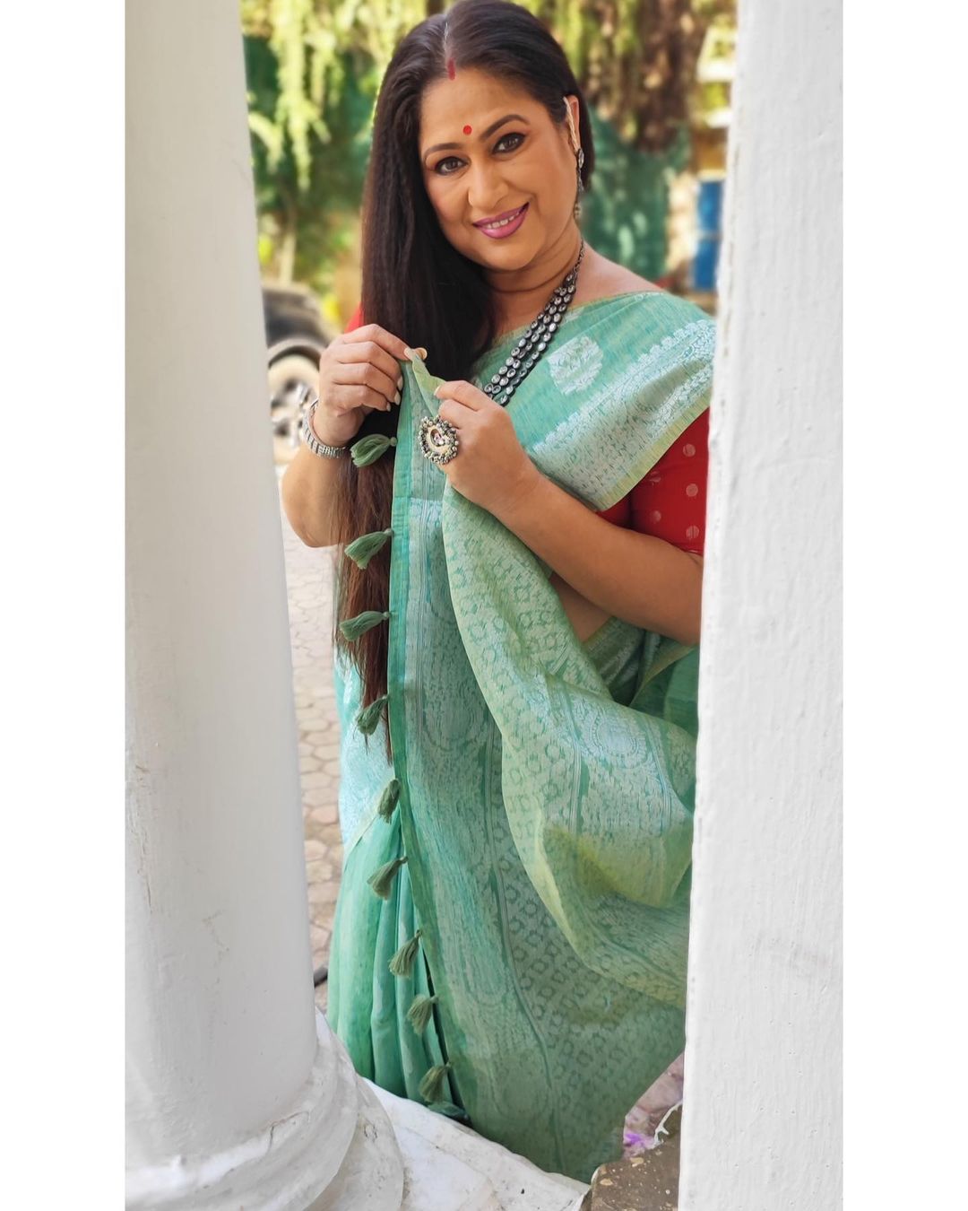 Buy MySilkLove Polished Pine Blue Zari Woven Linen Saree Online