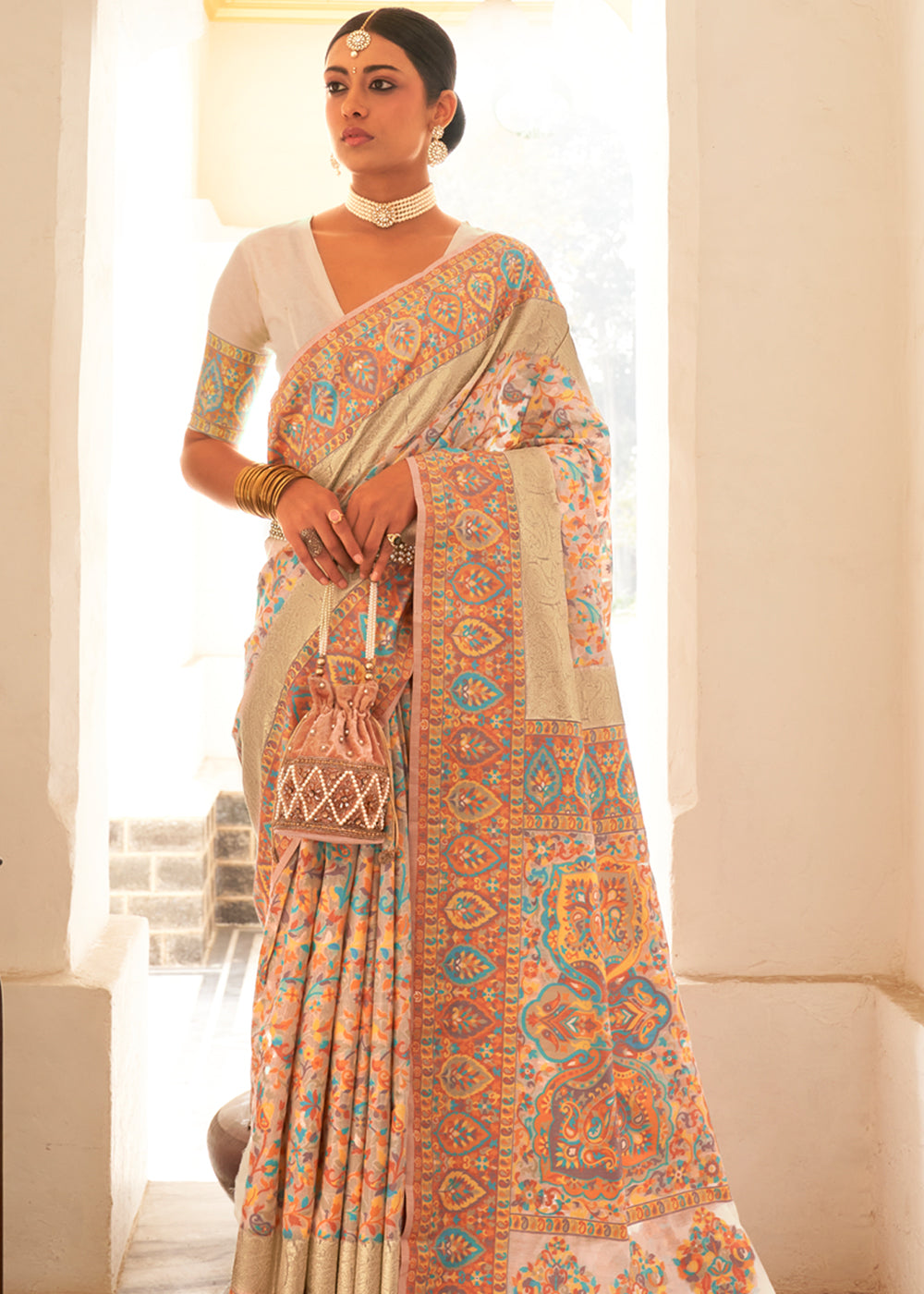 Buy MySilkLove Off white Woven Banarasi Jamewar Kashmiri Silk Saree Online