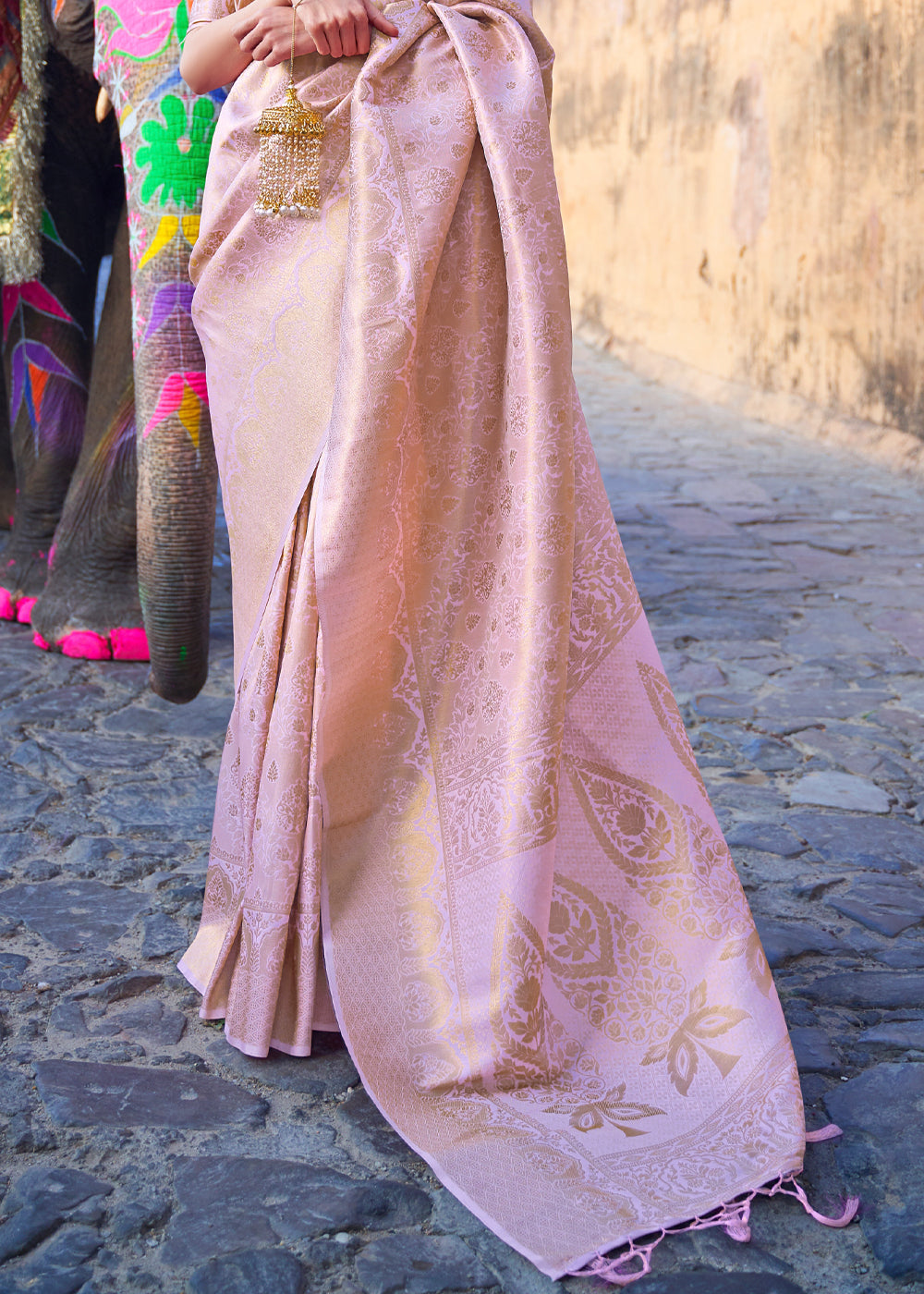 Buy MySilkLove Cavern Pink kanjivaram Woven Silk Saree Online