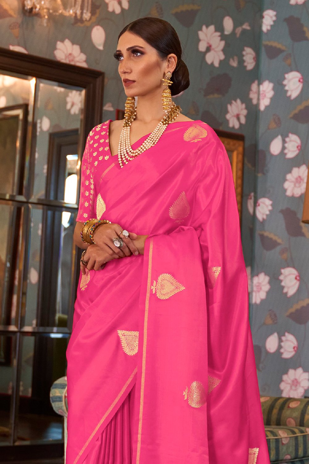 Buy MySilkLove Rose Pearl Pink Woven Banarasi Saree Online