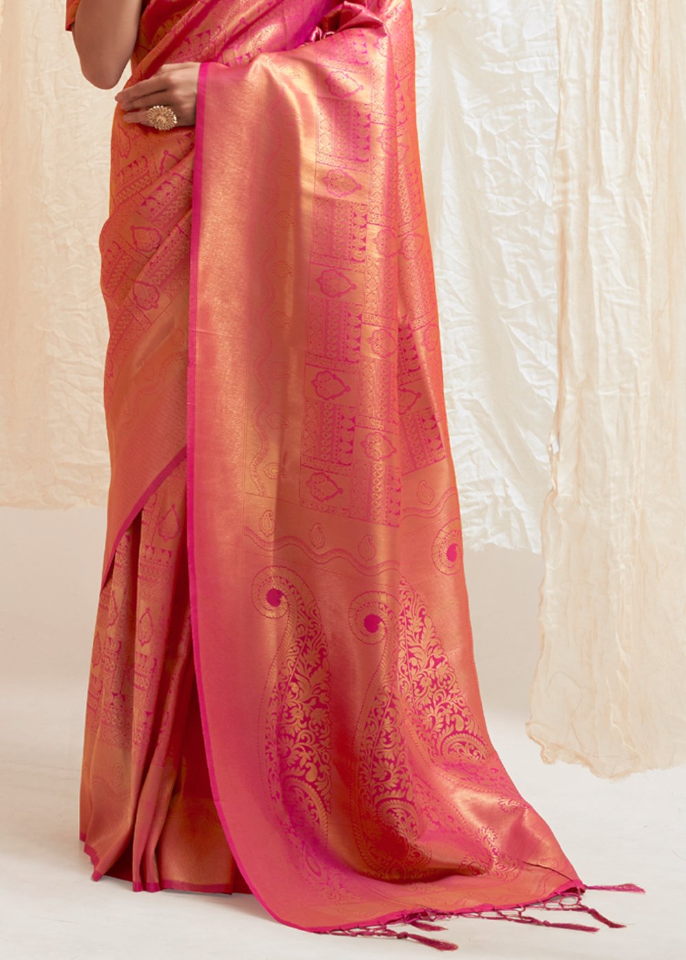 Elegant Pink Zari Woven Kanjivaram Silk saree