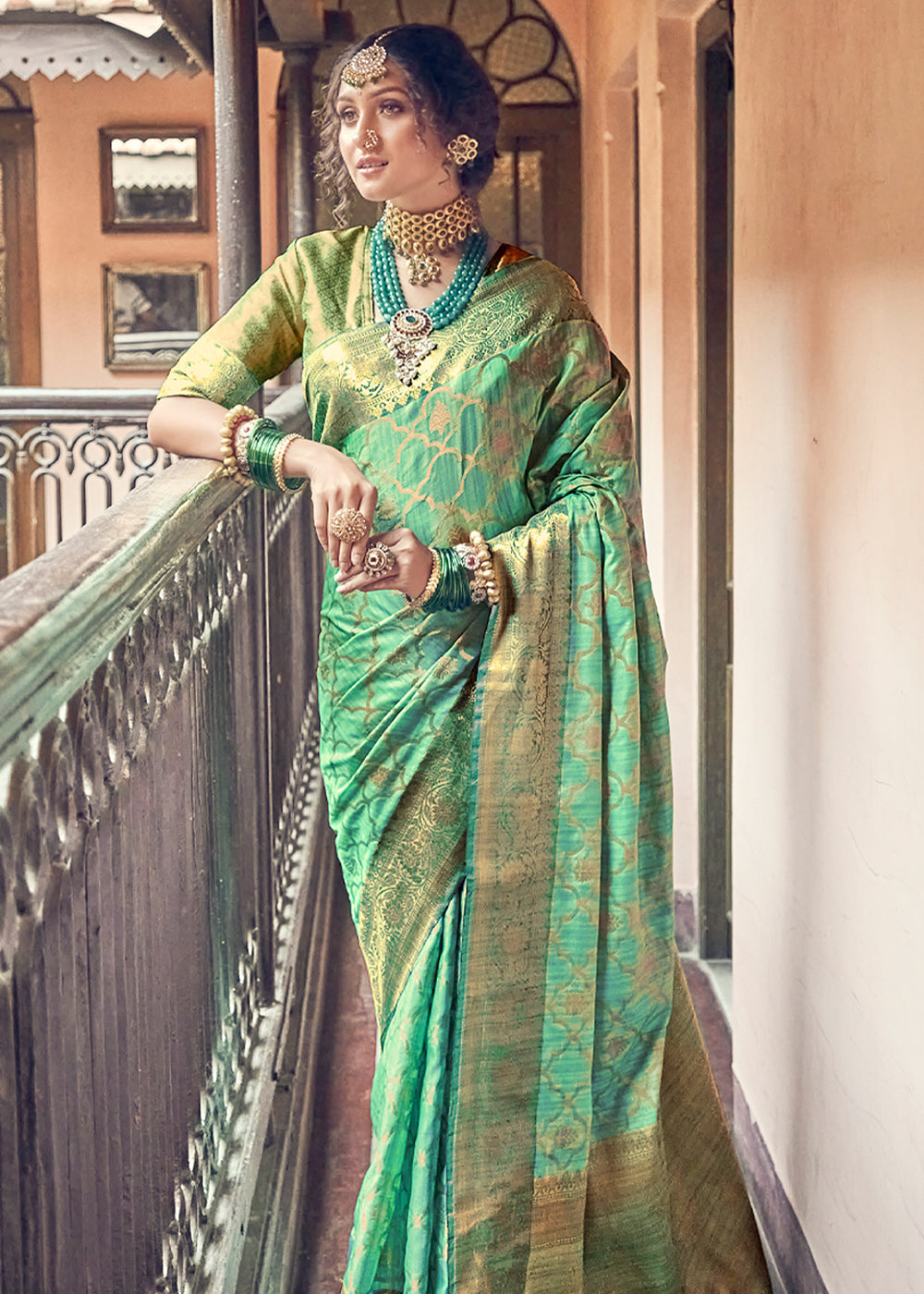 Buy MySilkLove Vista Green Woven Banarasi Silk Saree Online