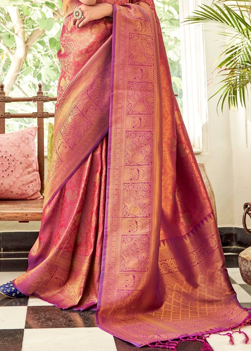 Buy MySilkLove Chestnut Rose Purple Zari Woven Handloom Kanjivaram Silk Saree Online