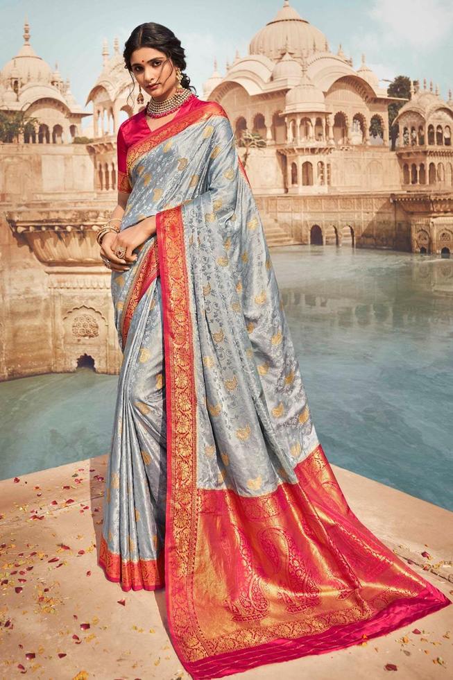 Buy MySilkLove Cloud Grey Handloom Woven Kanjivaram Silk Saree Online