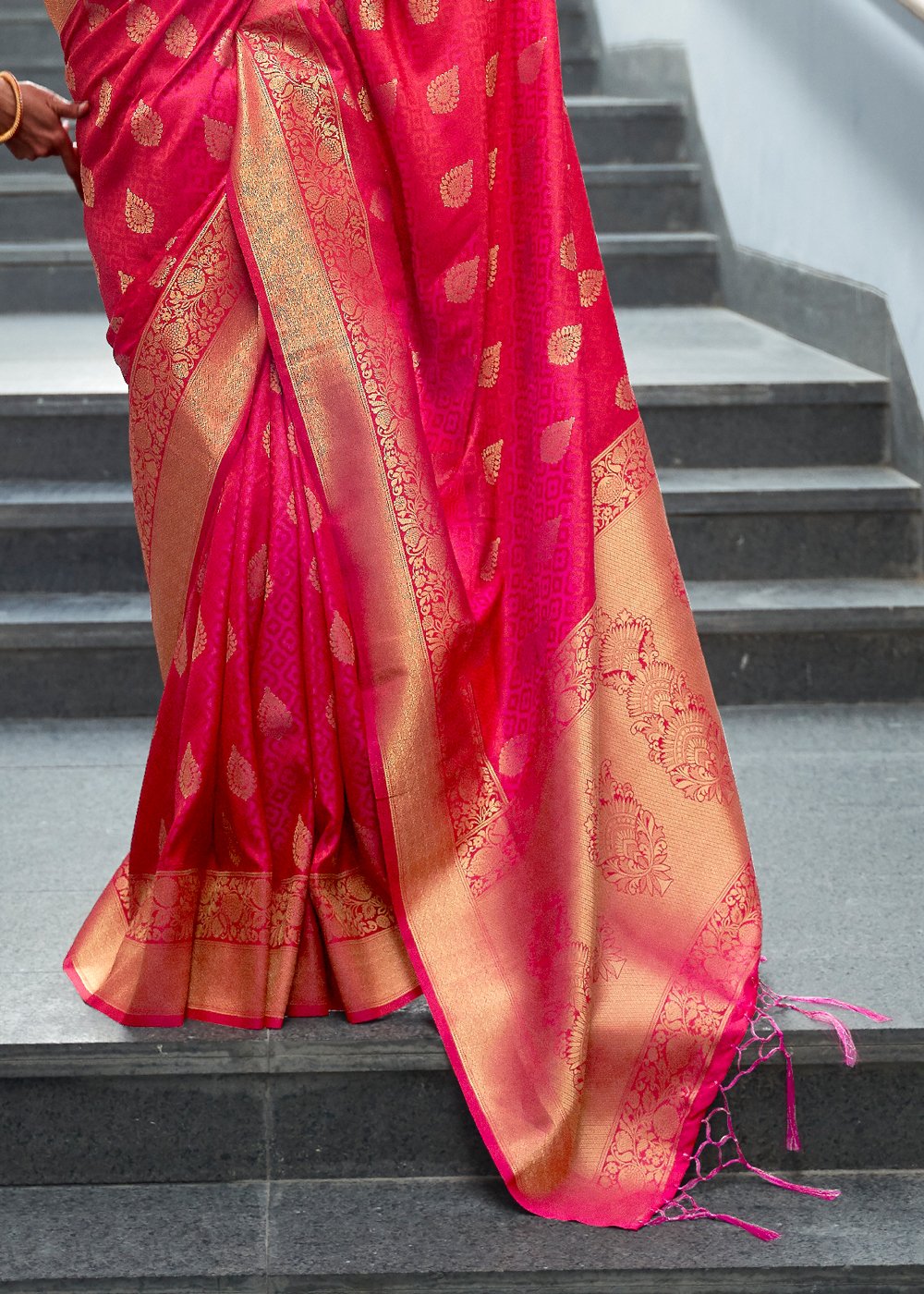 Buy MySilkLove Deep Rose Pearl  Zari Woven Banarasi Saree Online