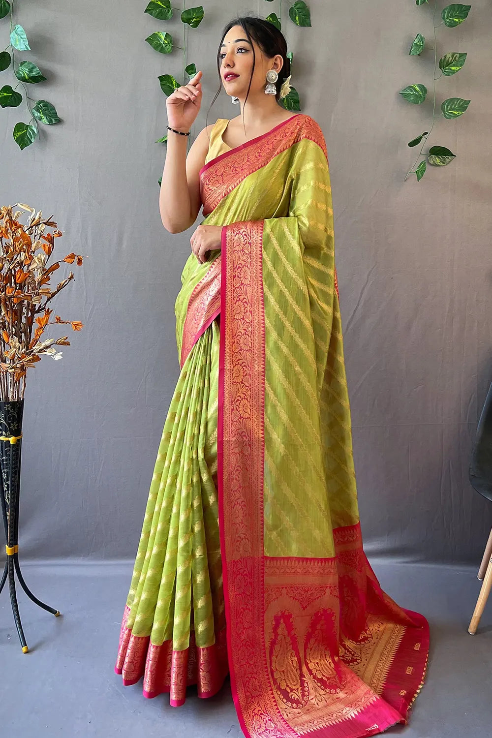 Buy MySilkLove Tacha Green Zari Woven Organza Saree Online