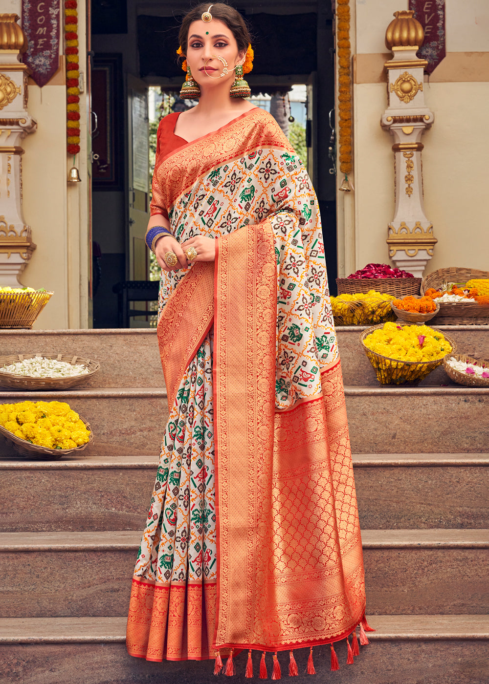 Buy MySilkLove Lemon Chiffon Cream Woven Banarasi Patola Silk Saree Online