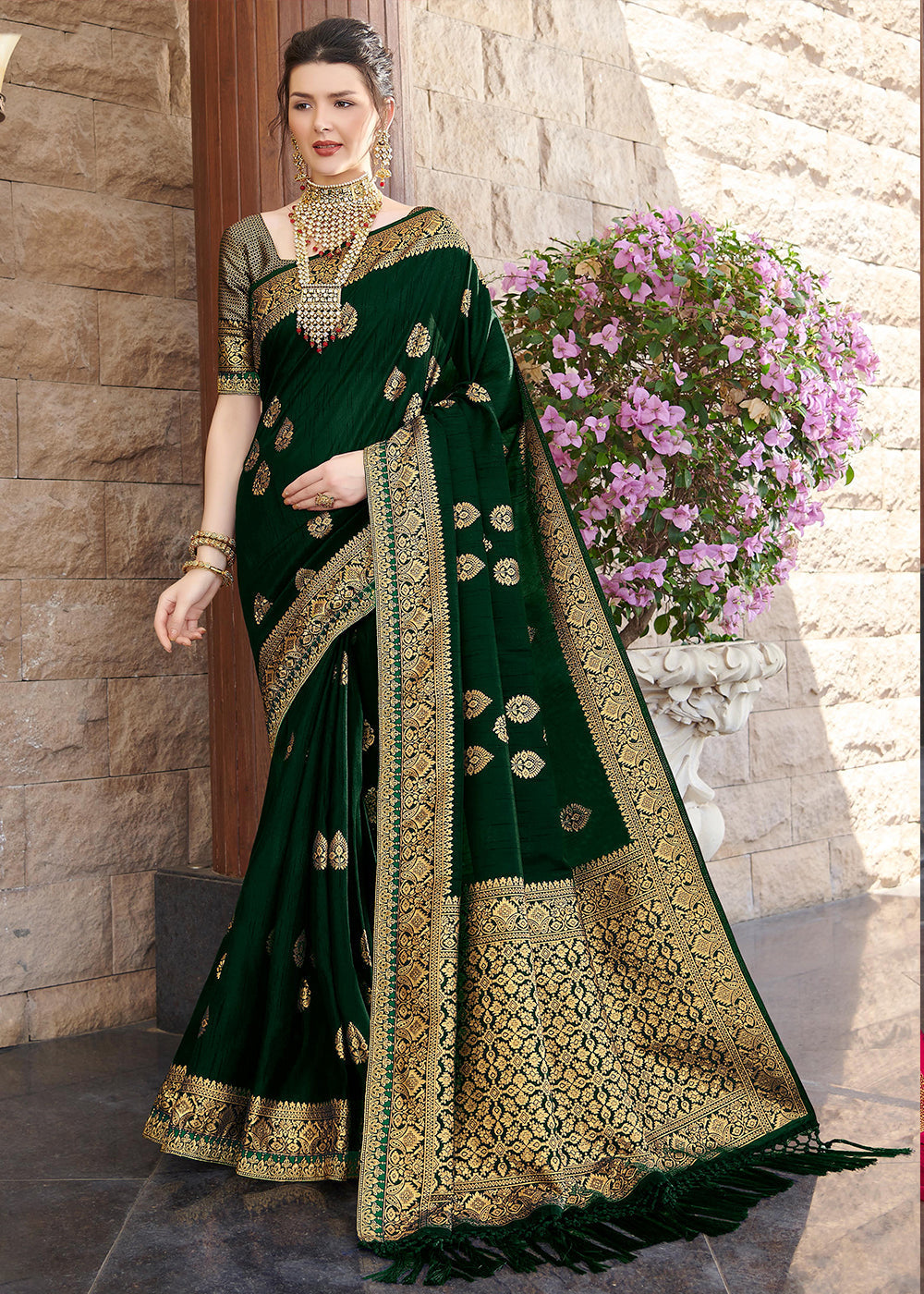 Buy MySilkLove Palm Green Zari Woven Banarasi Silk Saree Online