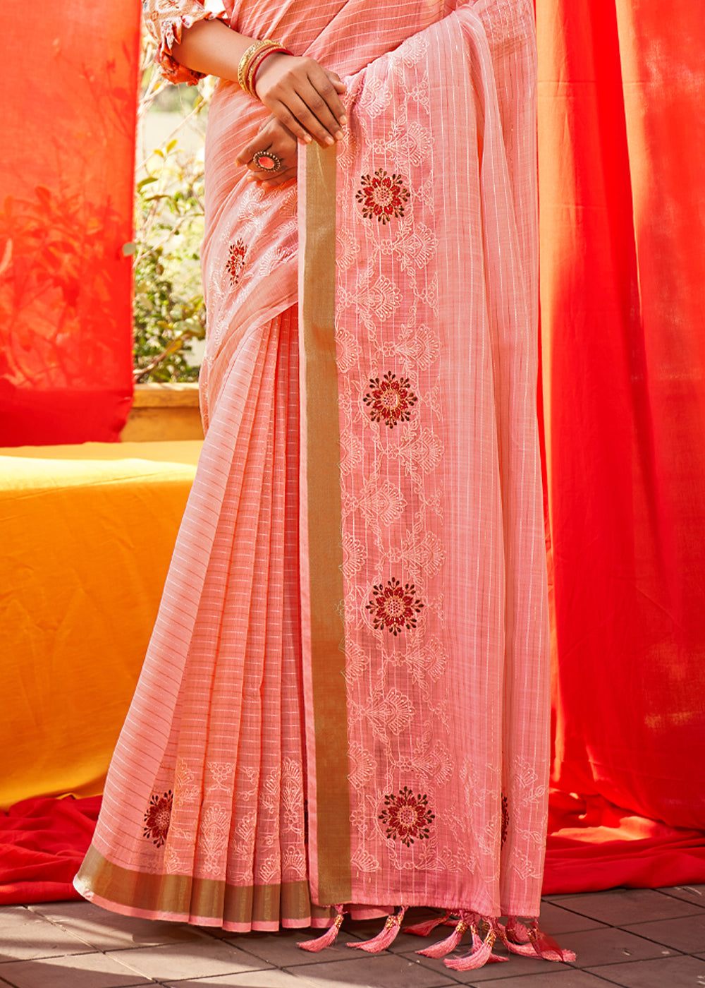 Buy MySilkLove Wax Flower Pink Woven Linen Silk Saree Online