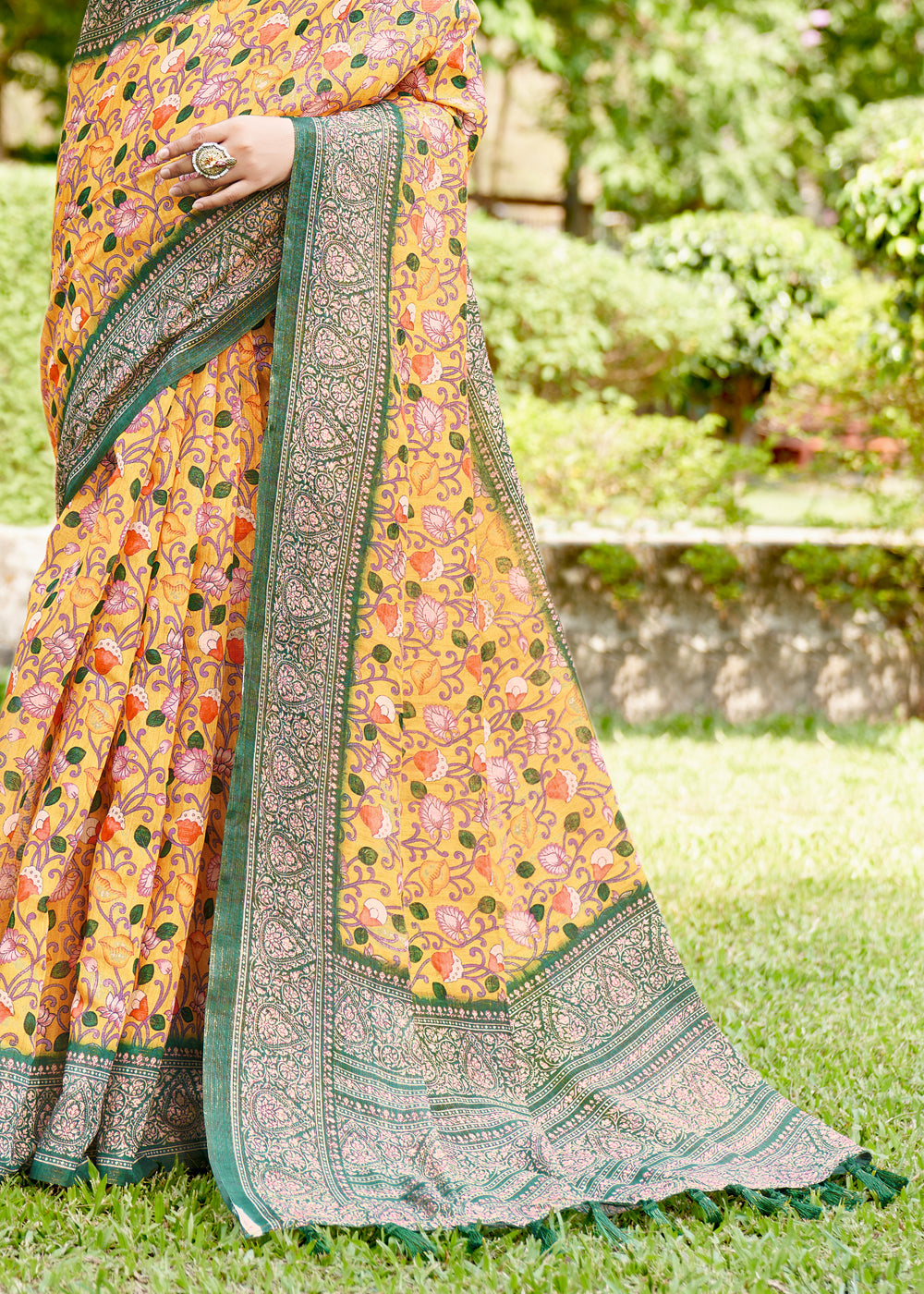 Buy MySilkLove Sunset Yellow Linen Kalamkari Digital Print Saree Online