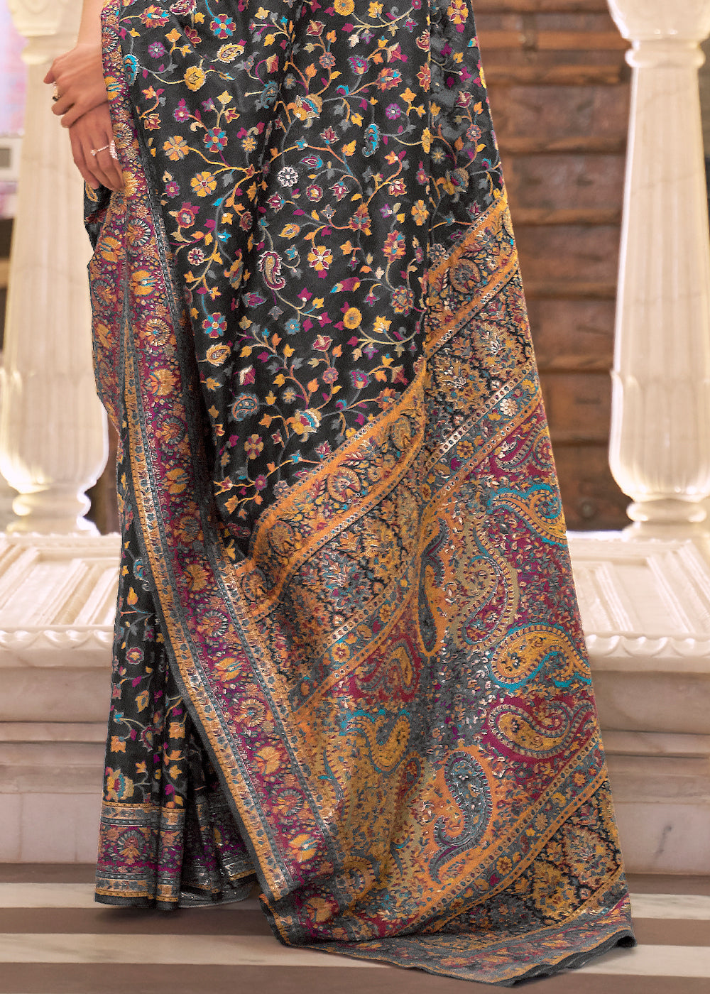 Buy MySilkLove Kabul Black Banarasi Jamawar Woven Silk Saree Online