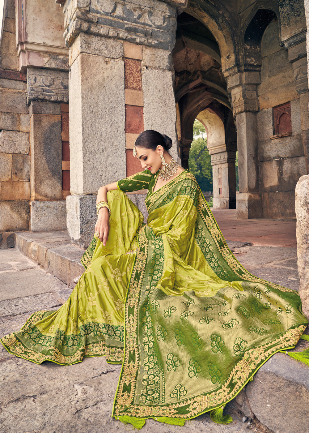 Buy MySilkLove Chenin Green Zari Woven Designer Banarasi Saree Online