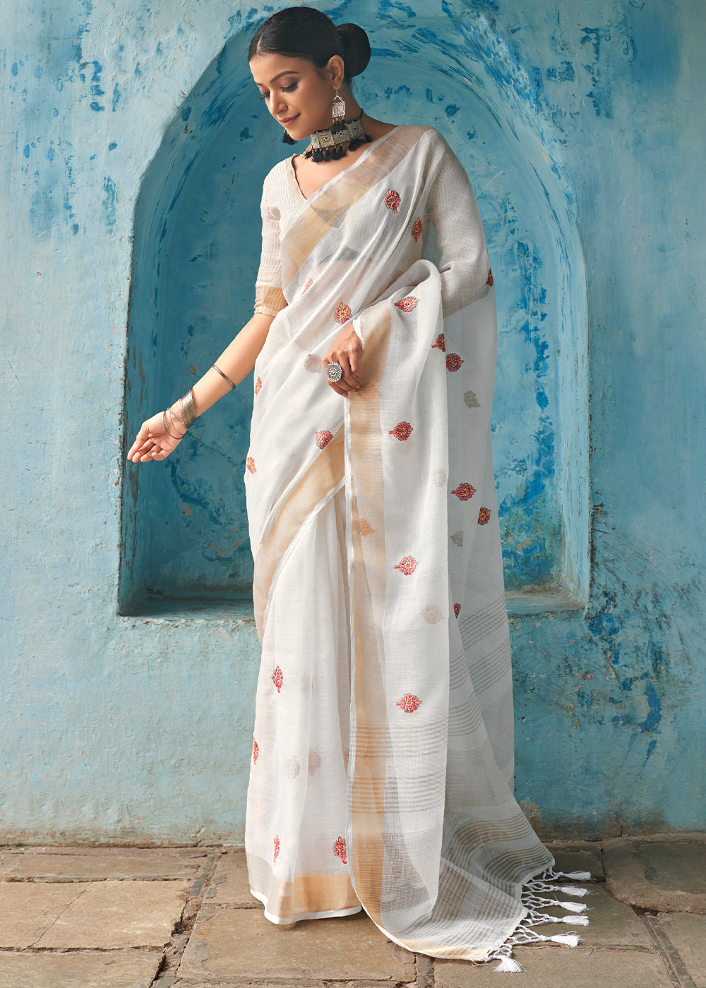 Buy MySilkLove Cararra White Floral Embroidered Linen Saree Online