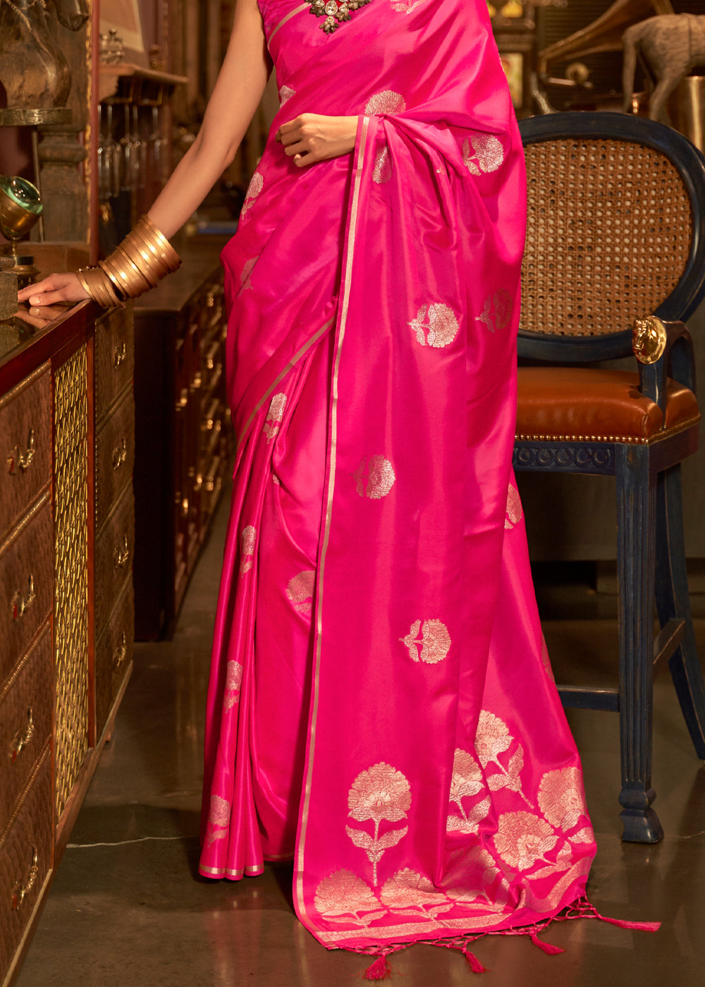 Buy MySilkLove Winter Sky Pink Woven Banarasi Satin Silk Saree Online