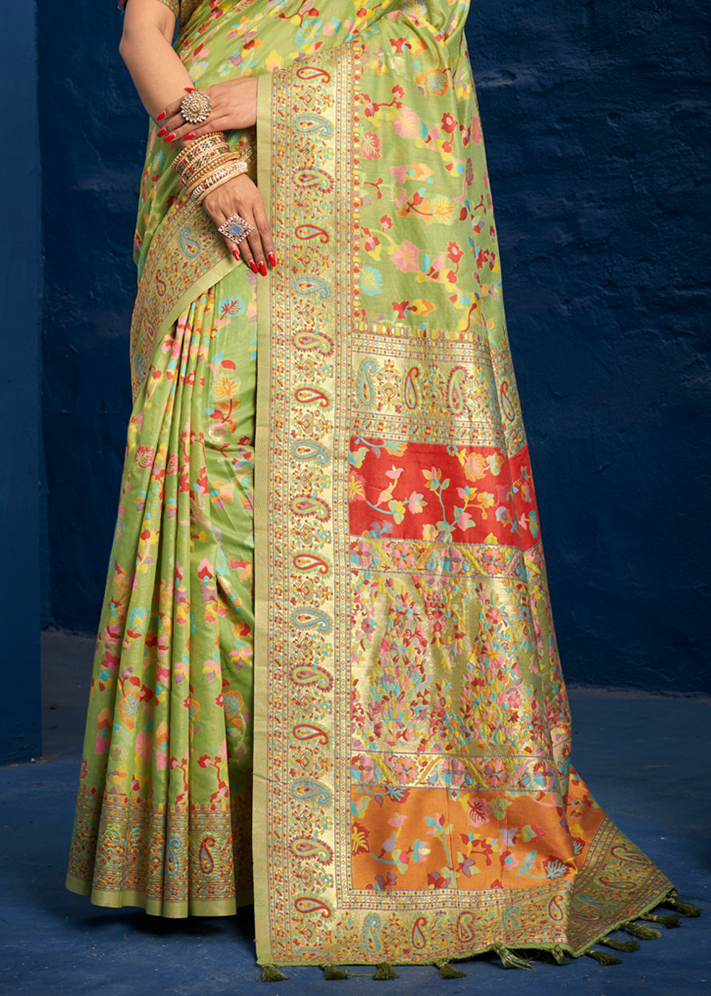 Buy MySilkLove Fern Green Woven Banarasi Jamewar Saree Online