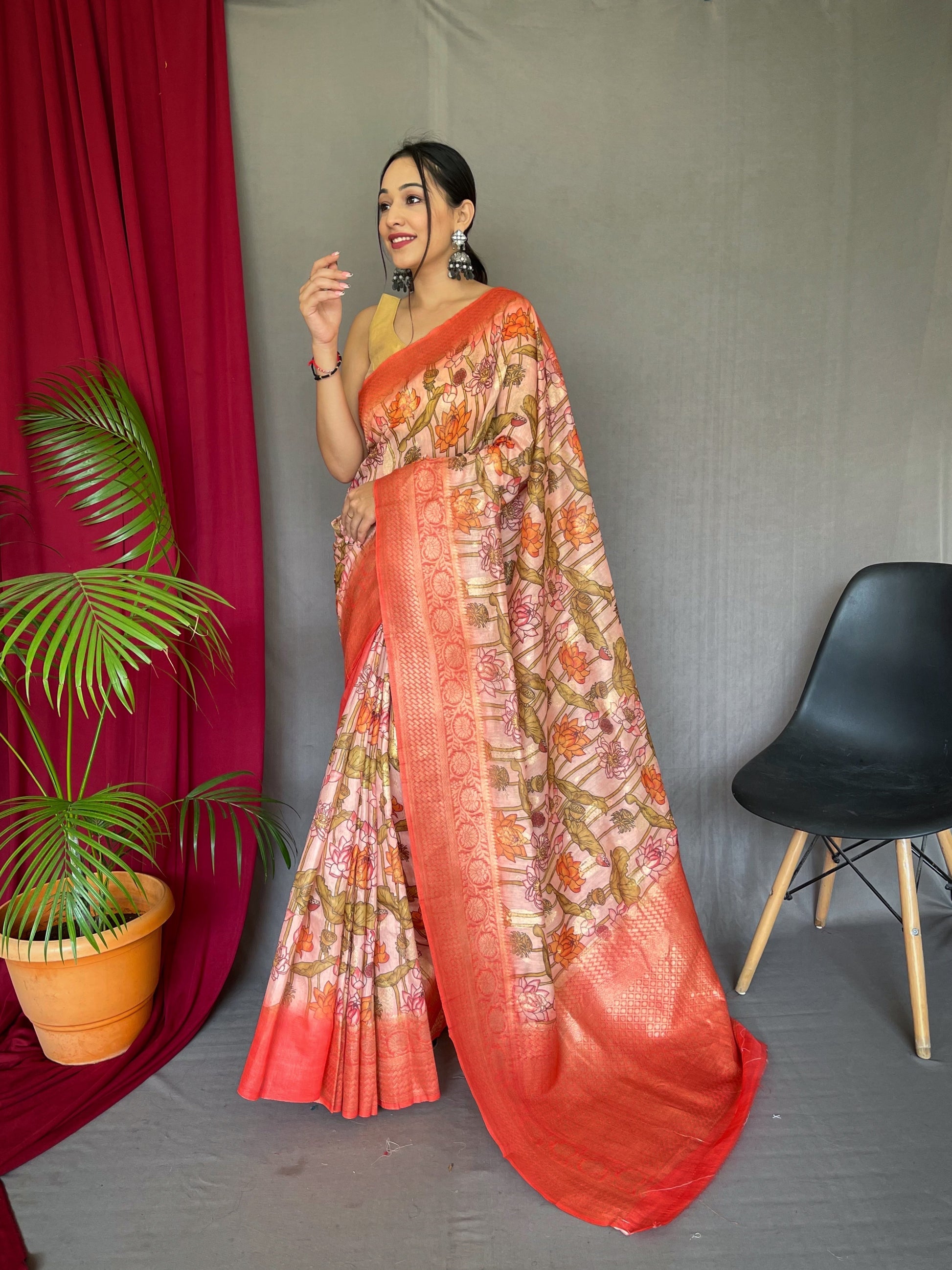 Buy MySilkLove Cosmos Pink Banarasi Silk Saree with Kalamkari Prints Online