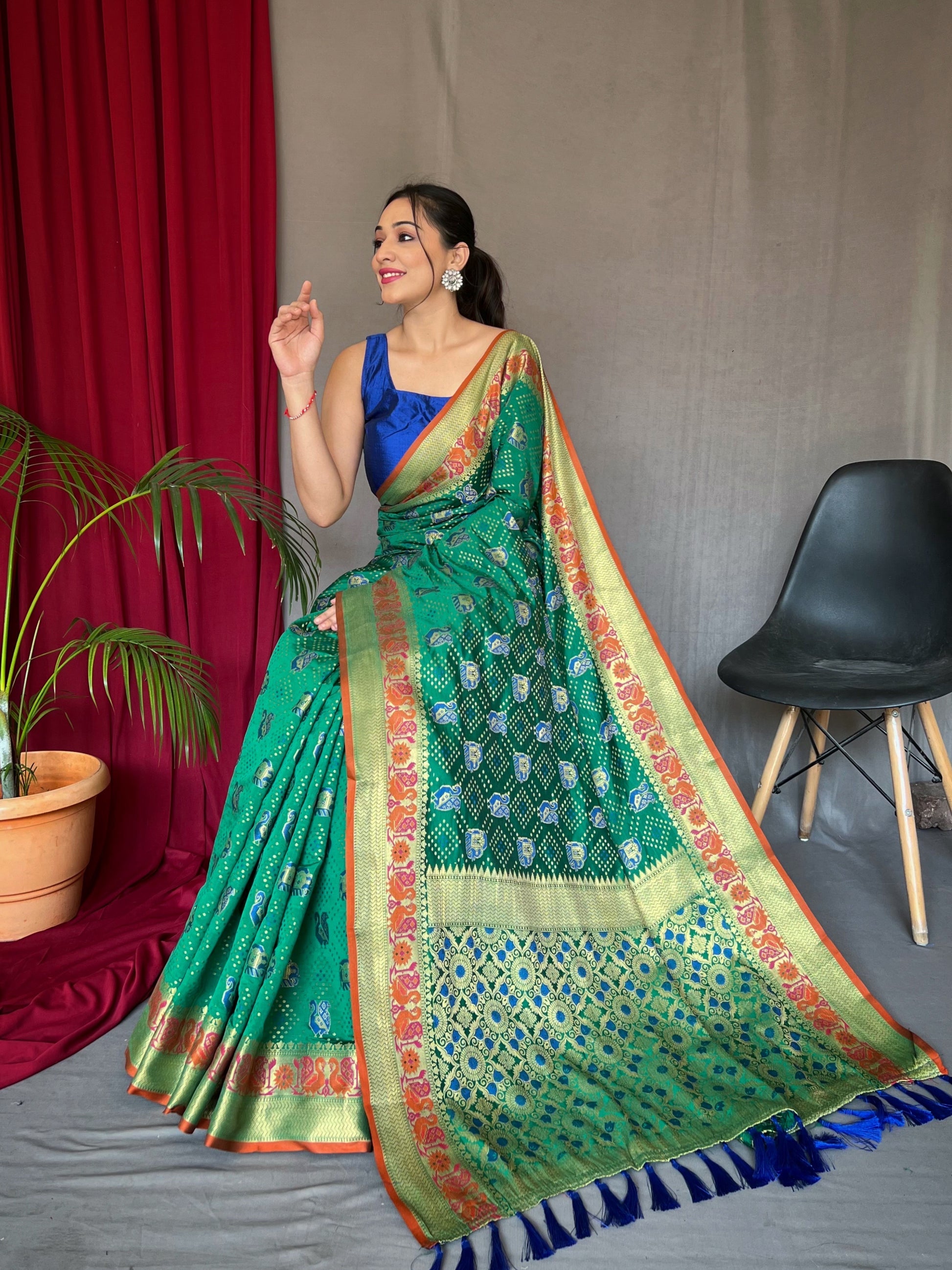 Buy MySilkLove Dark Green Kutch Patola Woven Silk Saree Online