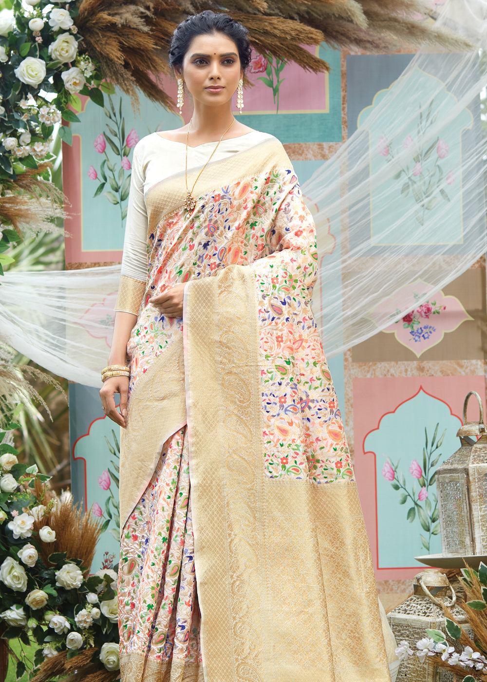 Buy MySilkLove Pearl Lusta White Woven Banarasi Saree with Kashmiri Print Online