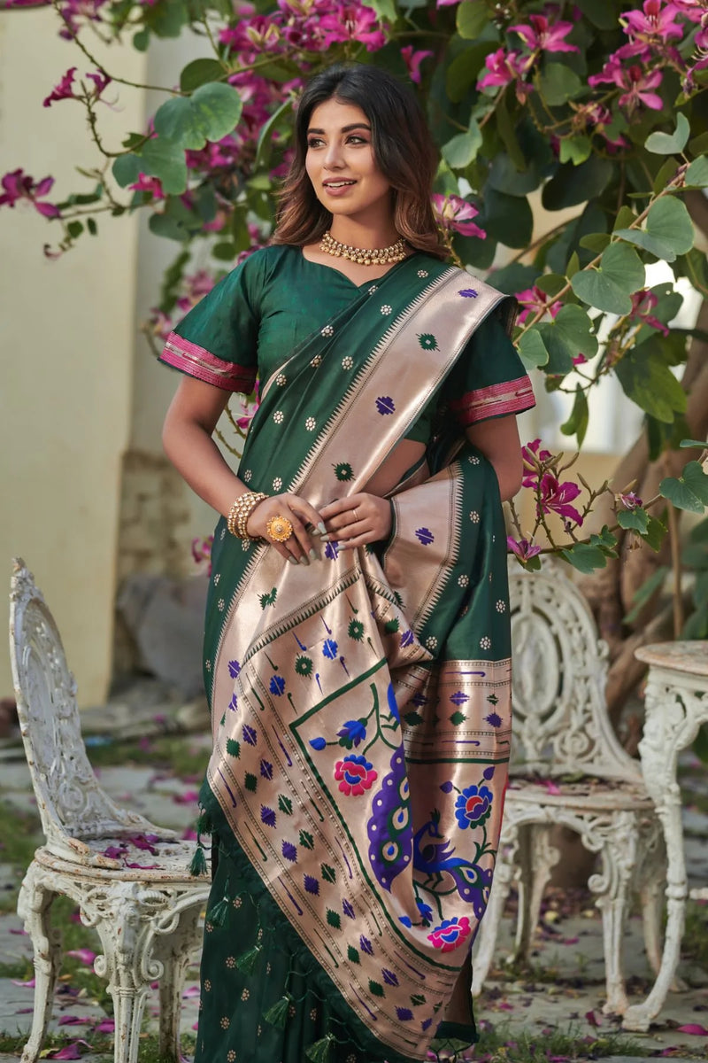 Pure Silk Green Paithani Saree with Two Blouses – Sunasa