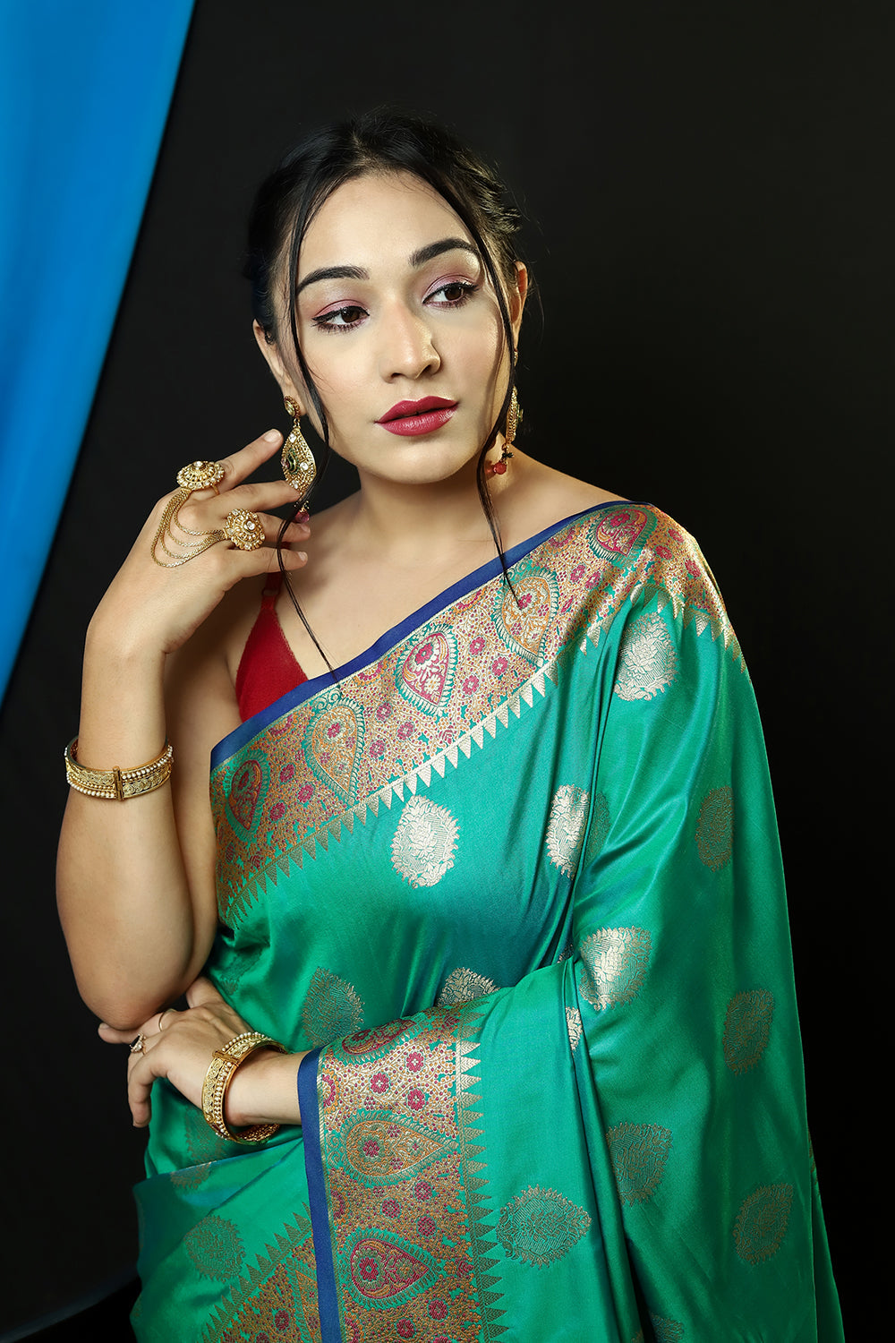 Buy MySilkLove Green Haze Woven Banarasi Silk Saree Online