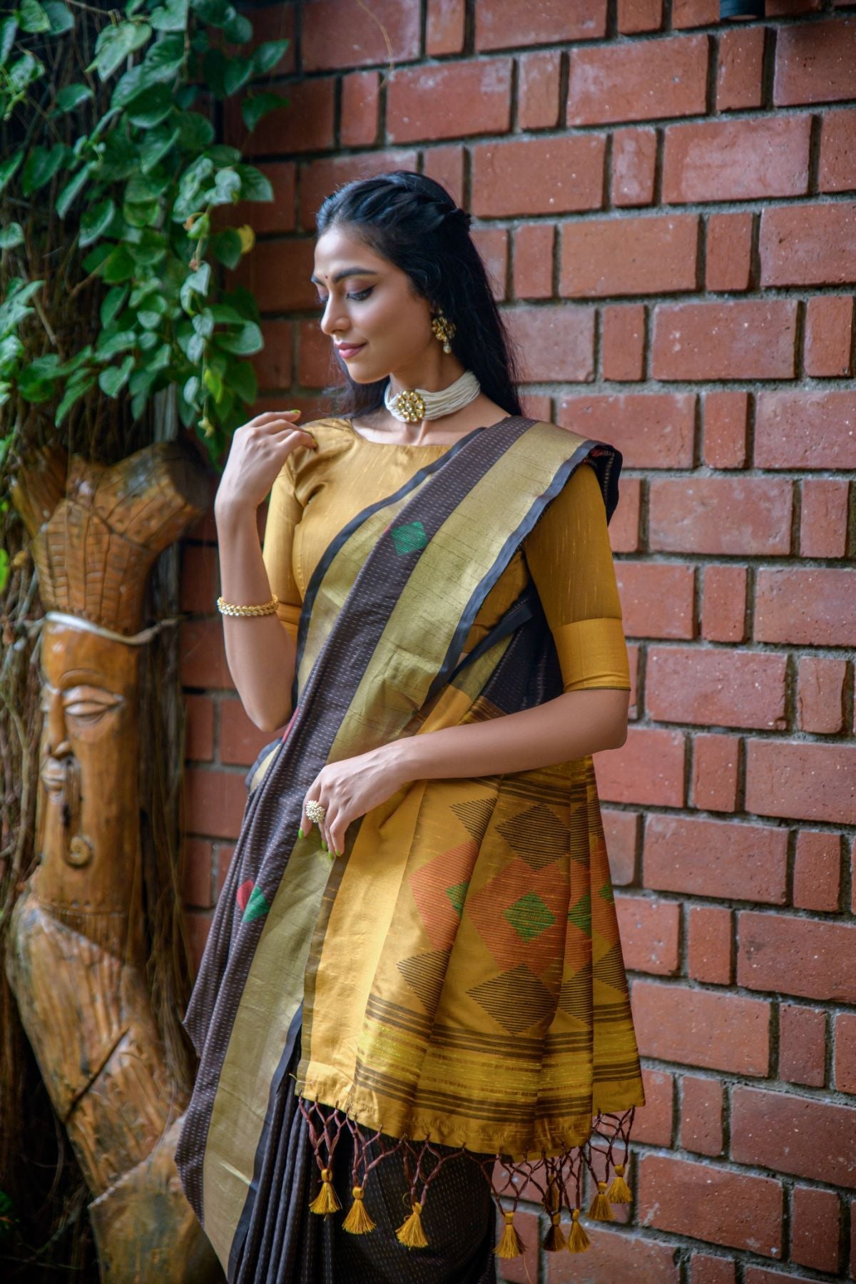 Buy MySilkLove Tuna Grey Banarasi Raw Silk Saree Online