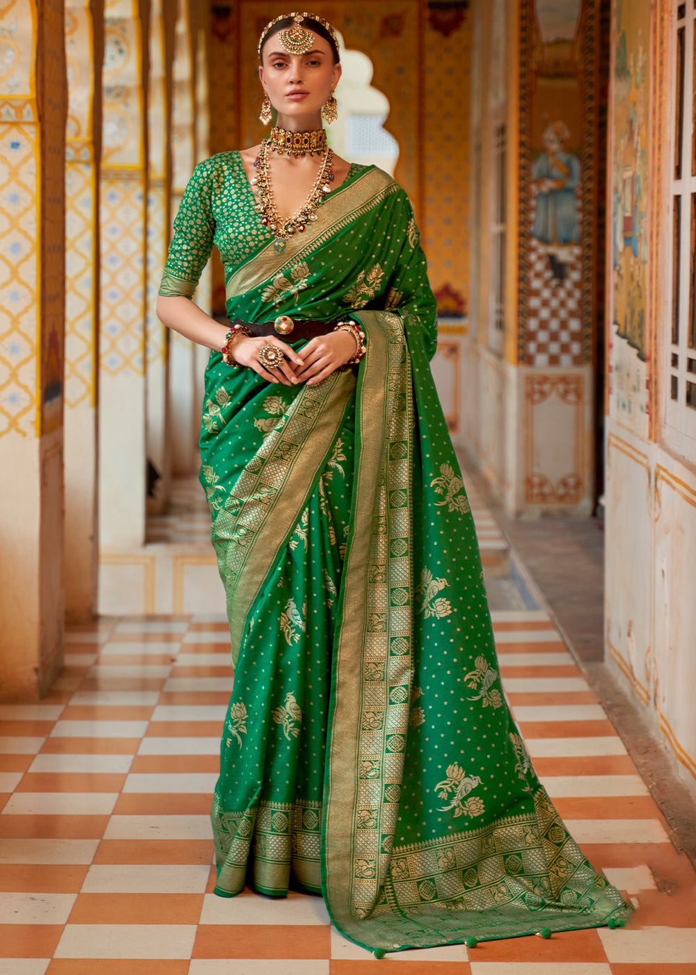 Buy MySilkLove San Felix Green Zari Woven Banarasi Saree Online