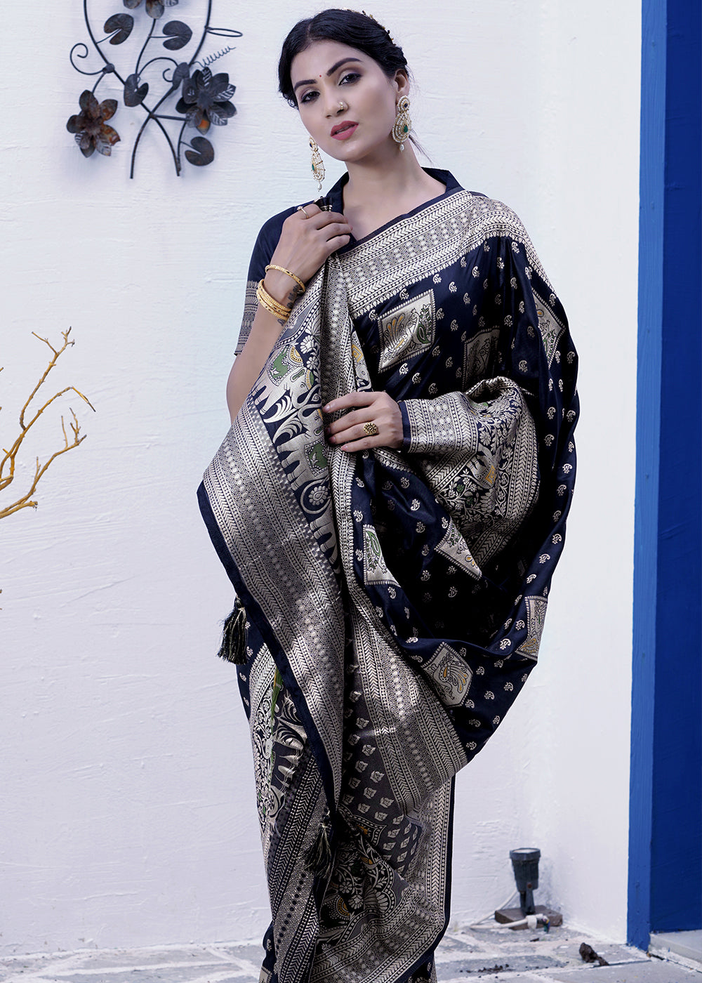 Buy MySilkLove Bunting Dark Blue Banarasi Saree Online