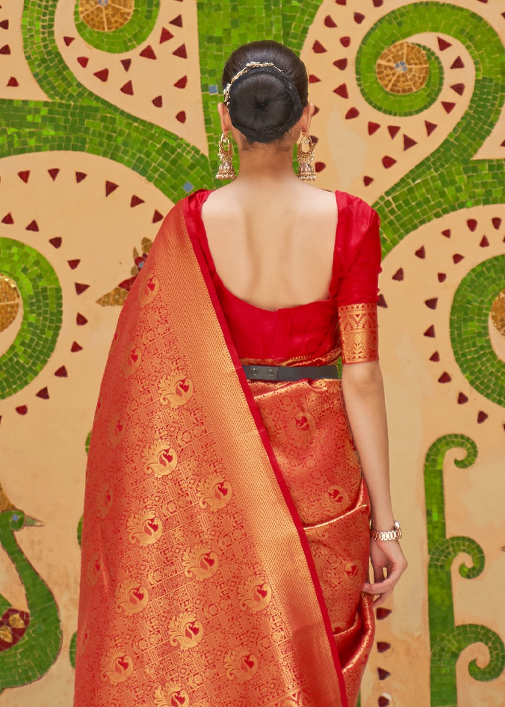 Buy MySilkLove Salmon Red Zari Woven Kanjivaram Saree Online