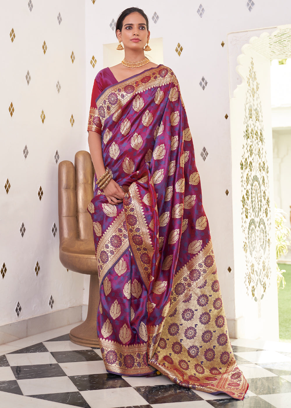 Buy MySilkLove Sugar Purple Zari Woven Dual Tone Banarasi Saree Online