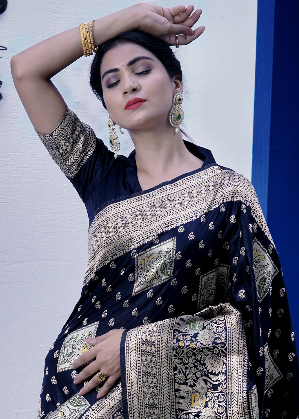 Buy MySilkLove Bunting Dark Blue Banarasi Saree Online