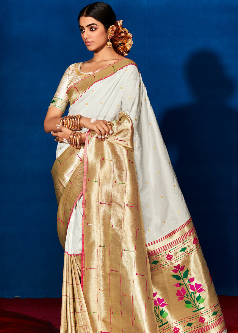 Vidya Balan in a white kanjeevaram saree – South India Fashion | White saree  wedding, Elegant saree, Indian beauty saree