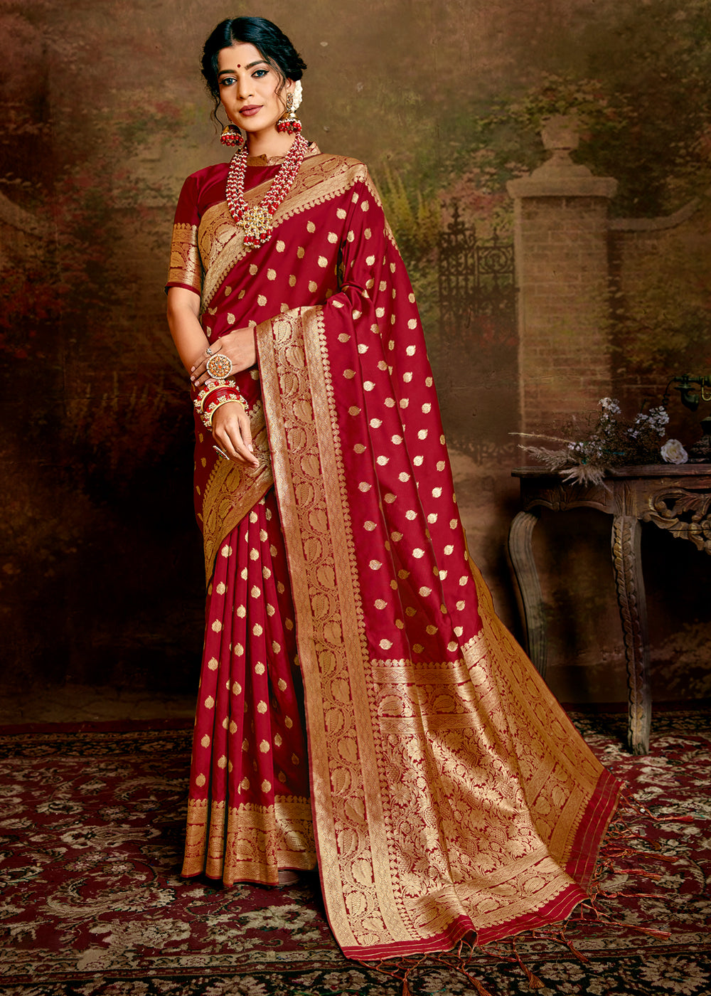 Buy MySilkLove Sweet Red Zari Woven Banarasi Jamdani Silk Saree Online