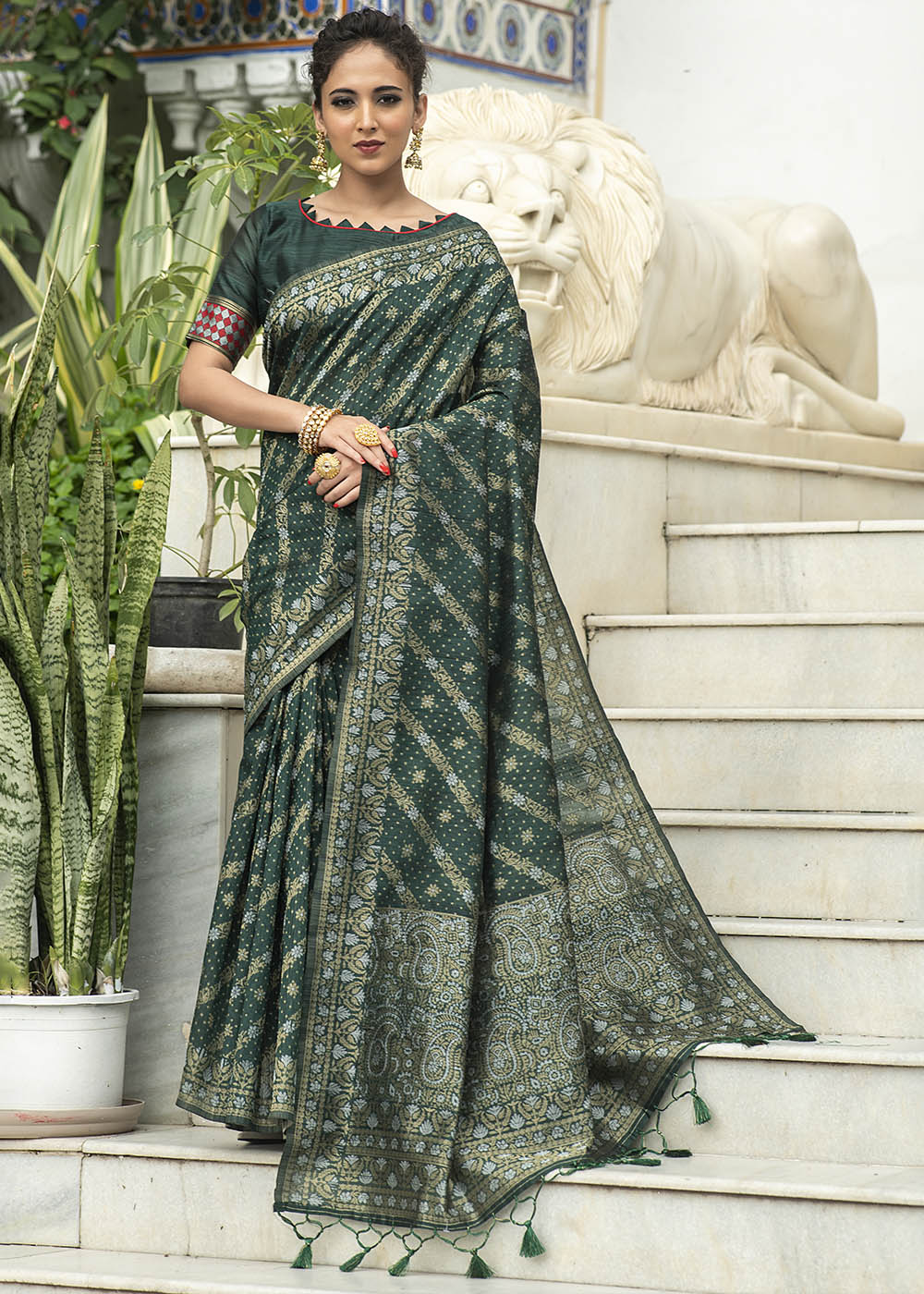 Buy MySilkLove Sark Green Zari Woven Tussar Silk Saree Online