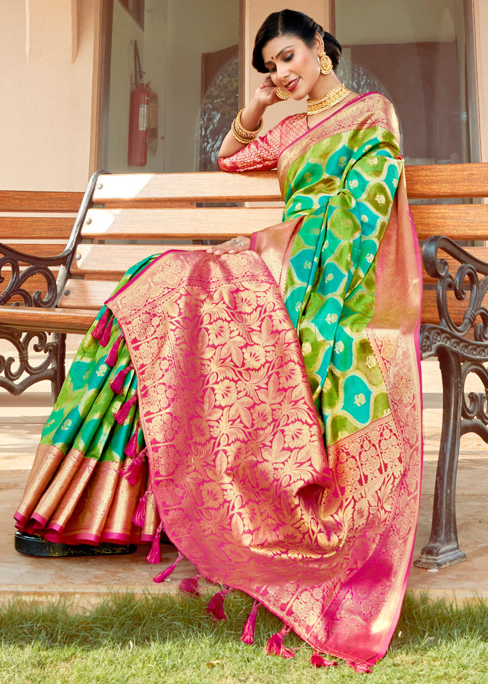 Buy MySilkLove De York Green Wonen Banarasi Rangkath Silk Saree Online