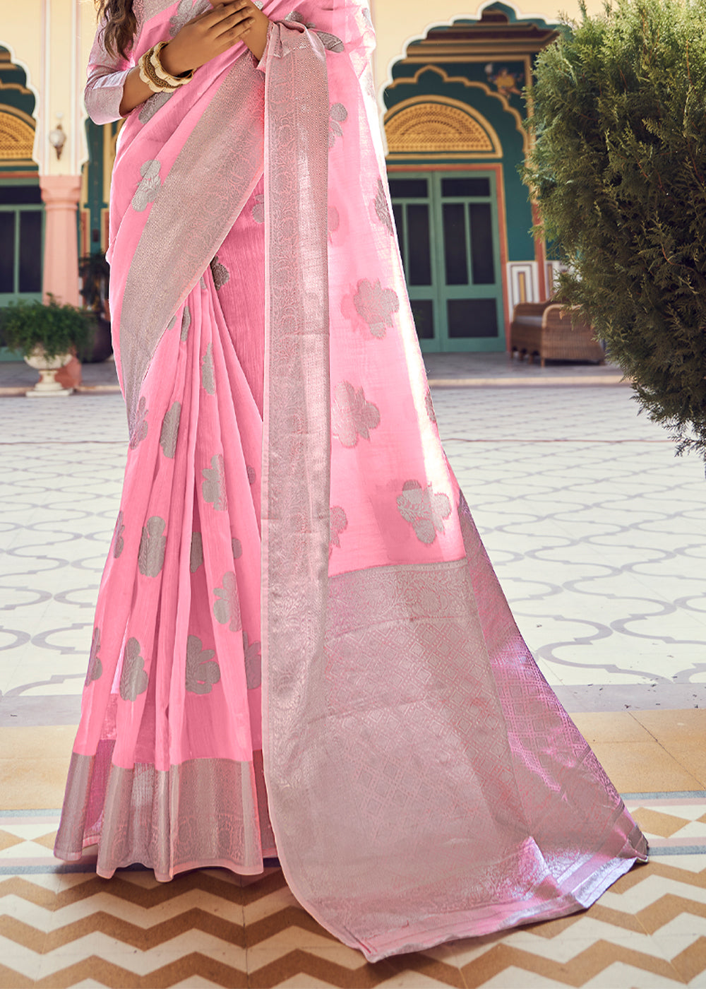 Buy MySilkLove Candy Pink Zari Woven Banarasi Linen Saree Online