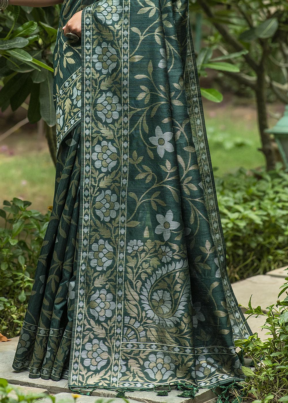 Buy MySilkLove Asparagus Green Zari Woven Floral Tussar Saree Online