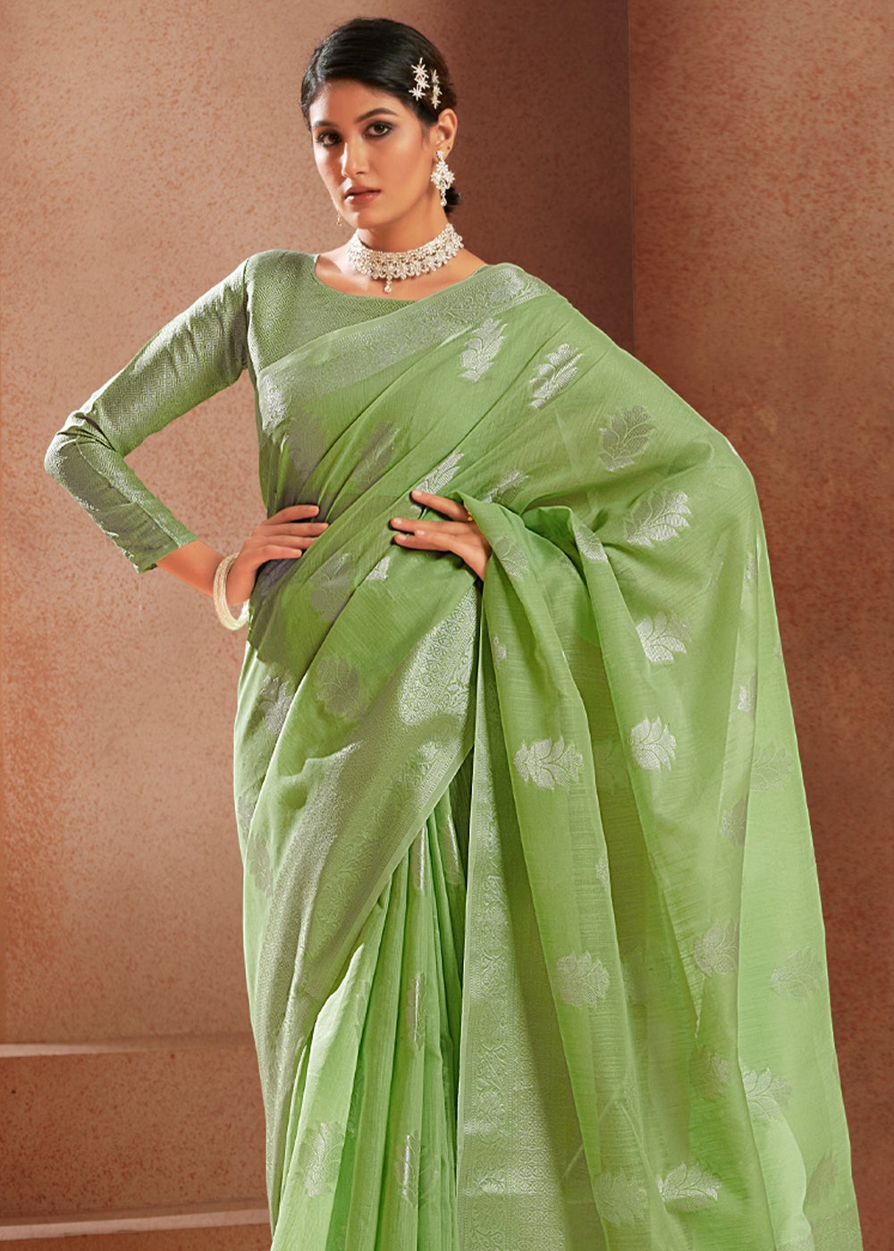 Buy MySilkLove Chelsea Green Zari Woven Banarasi Linen Saree Online