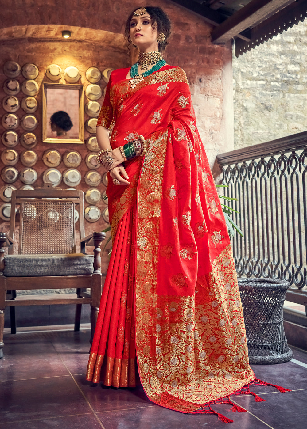 Buy MySilkLove Punch Red Zari Woven Banarasi Brocade Saree Online