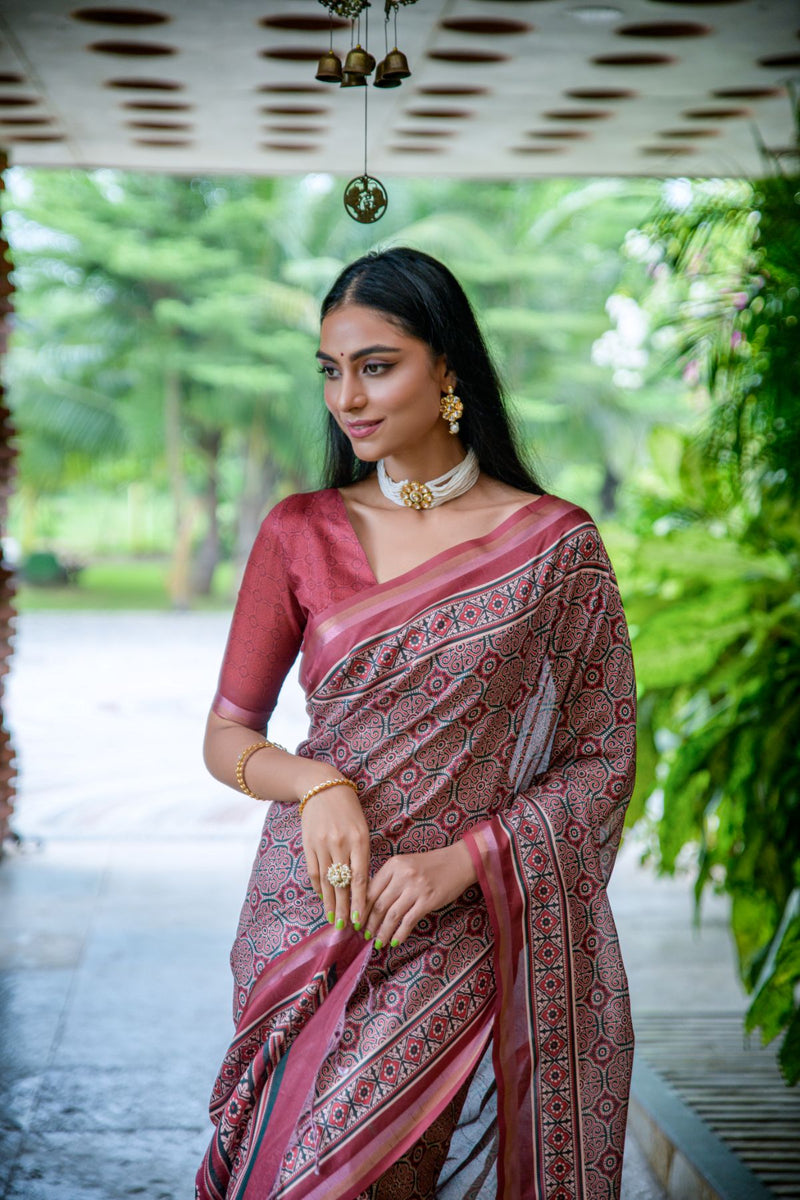 Onion Pink Soft Silk Saree With Contrast Blue Blouse and Pallu Simple and  Elegant Saree Traditional Peacock Buttas . - Etsy Singapore