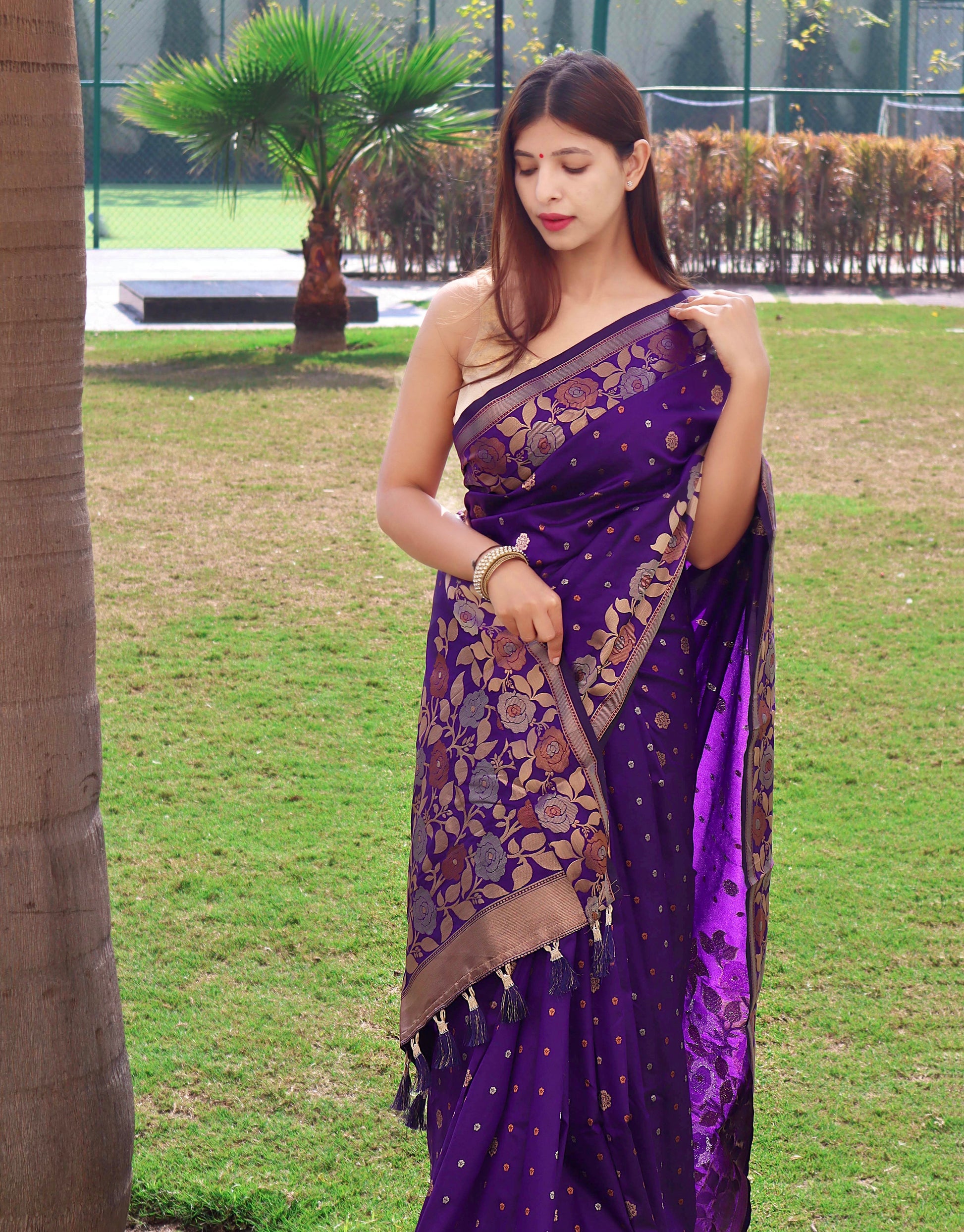 Honey Flower Purple Soft Silk Saree with Floral Woven Border and Pallu