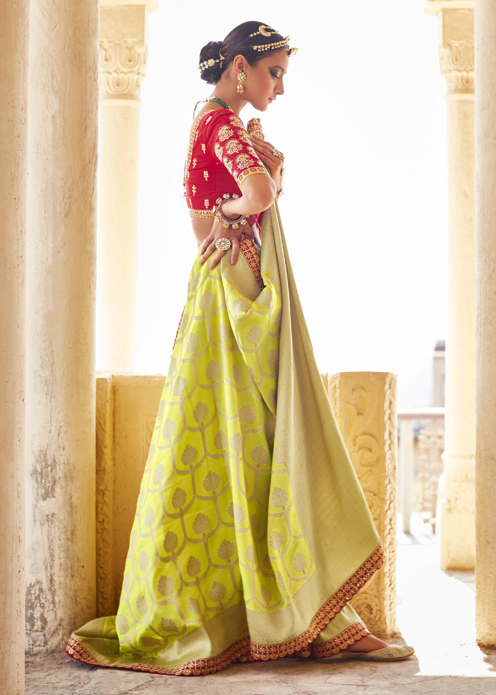 Buy MySilkLove Wattle Green Zari Woven Designer Banarasi Saree Online