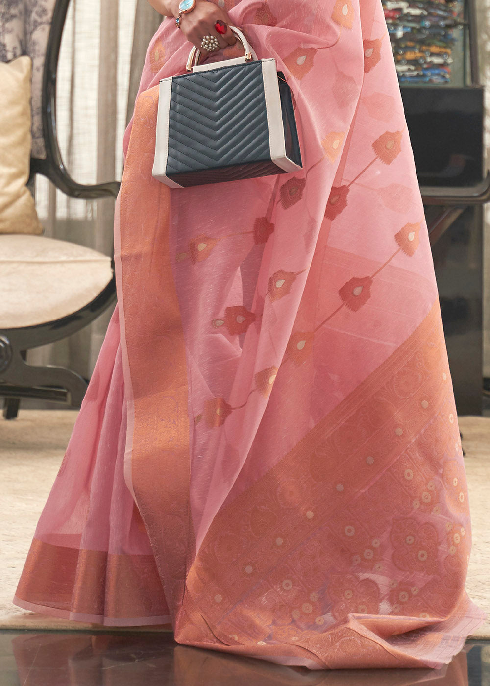 Buy MySilkLove Orchid Pink Zari Woven Linen Saree Online