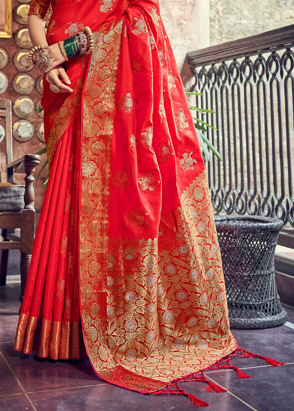 Buy MySilkLove Punch Red Zari Woven Banarasi Brocade Saree Online