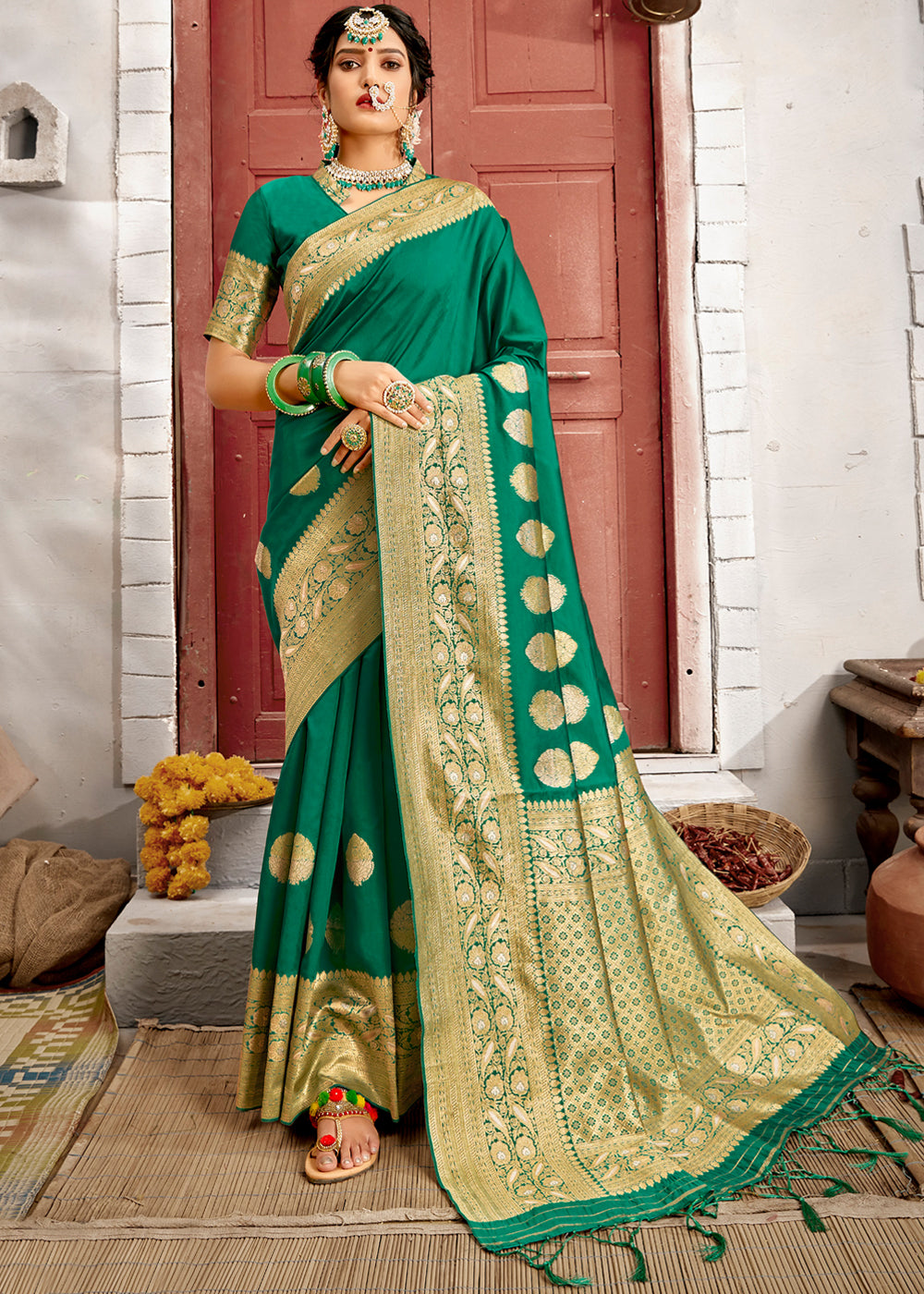 Buy MySilkLove Amazon Green Zari Woven Banarasi Jamdani Silk Saree Online