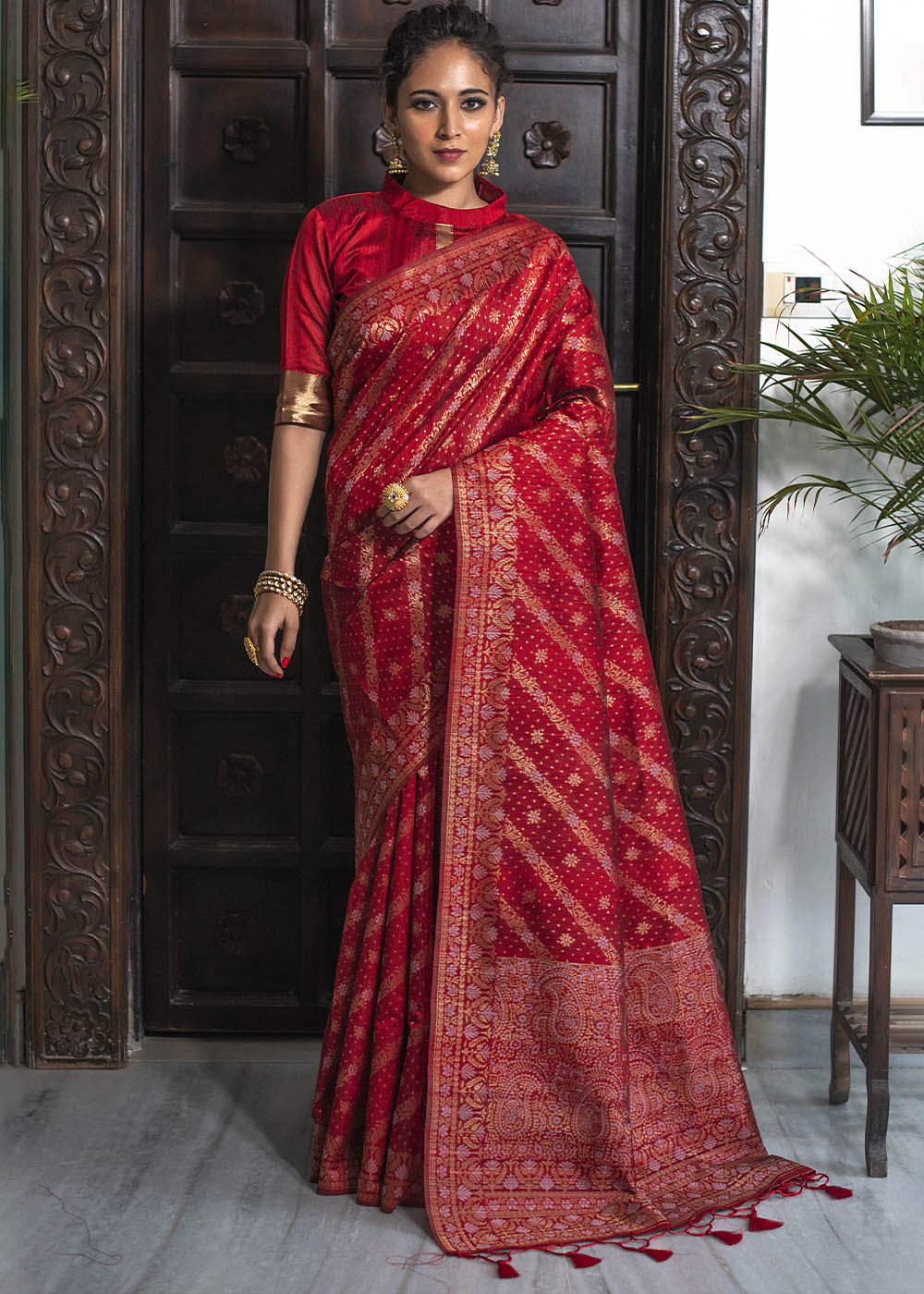 Buy MySilkLove Mojo Red Zari Woven Tussar Silk Saree Online