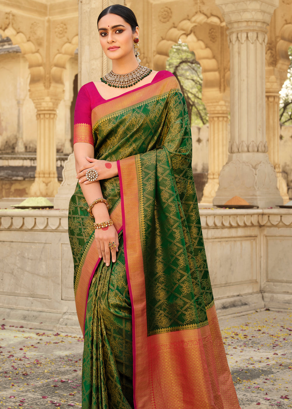 Buy MySilkLove Thatch Green & Pink Zari Woven Kanjivaram Saree Online